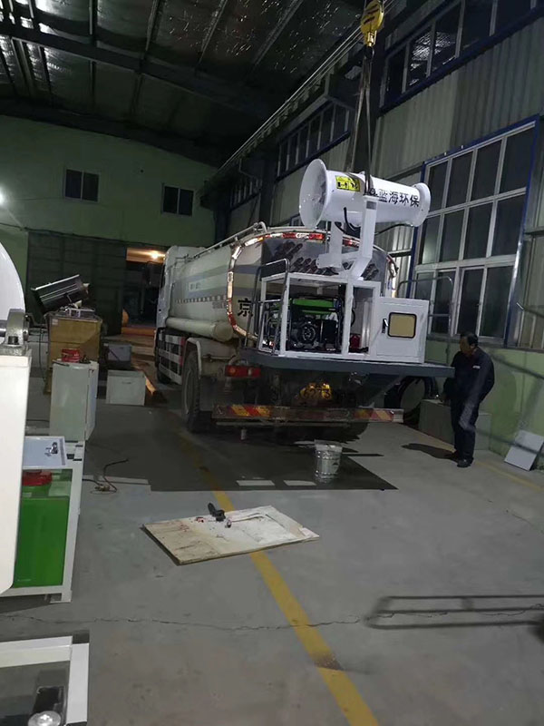 北京大興區環(huán)衛車(chē)加裝霧炮案例